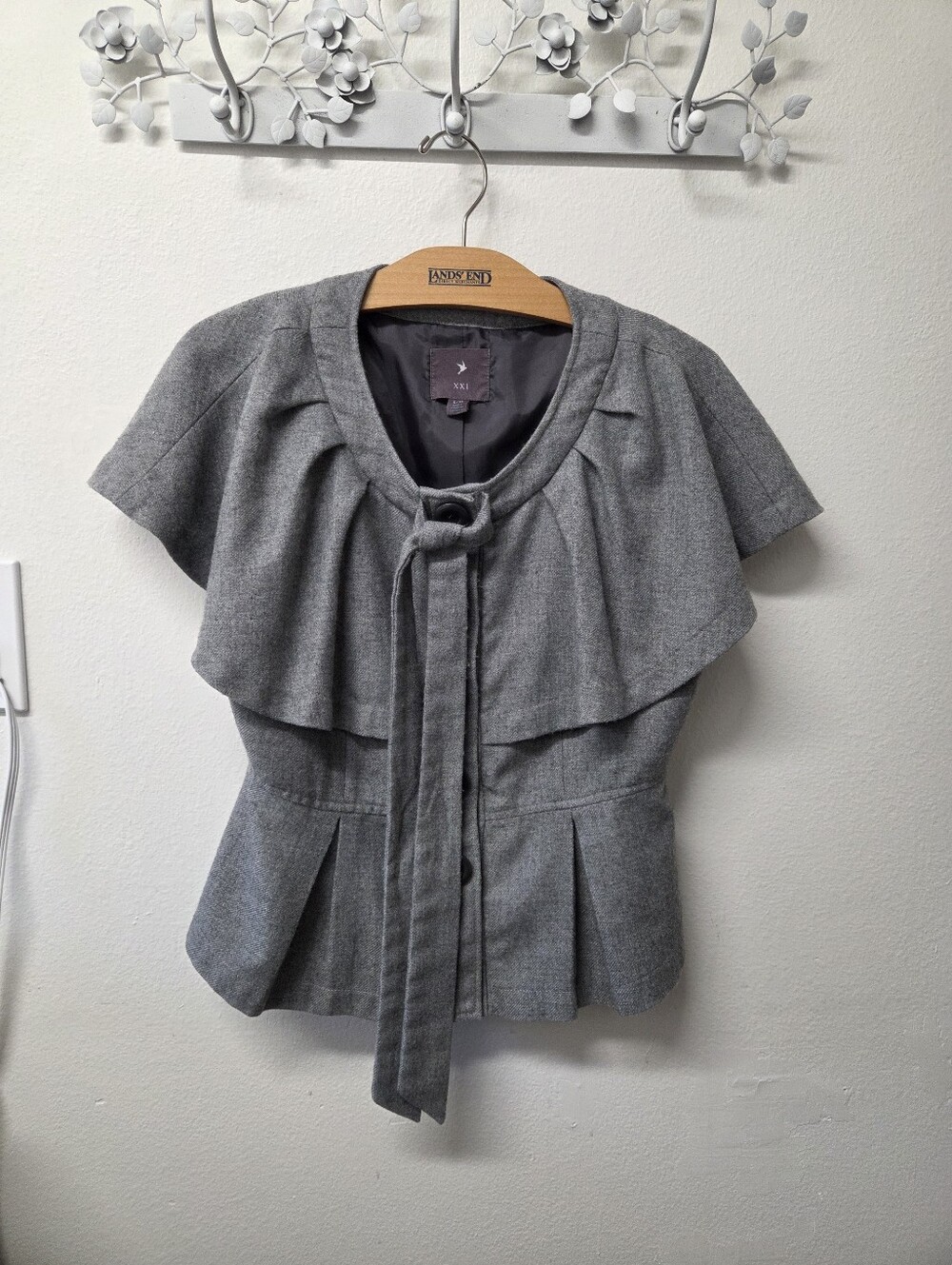Jacket - Picture 5 of 6